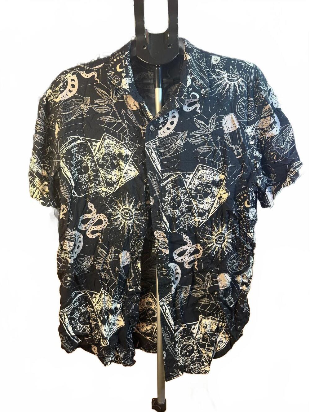 Hot Topic Tarot Magical Mystical Button-Up Shirt all over print sz L